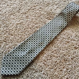 Mens Pierre Cardin Gold 3.75” Wide Silk Necktie